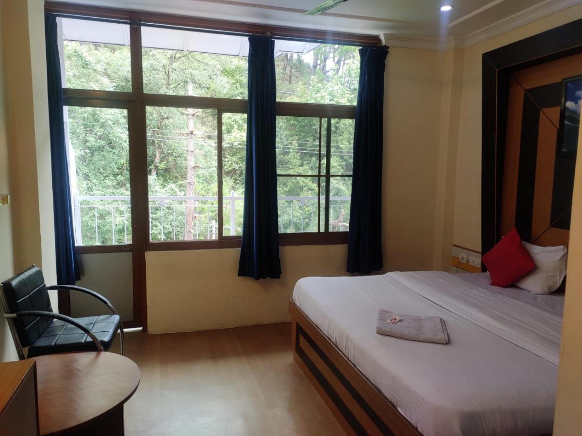 Hotel Amandeep Νταραμσάλα Εξωτερικό φωτογραφία