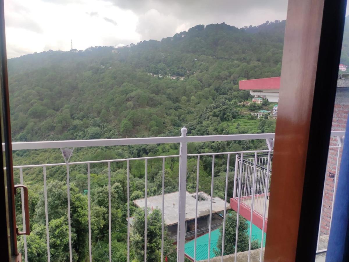 Hotel Amandeep Νταραμσάλα Εξωτερικό φωτογραφία