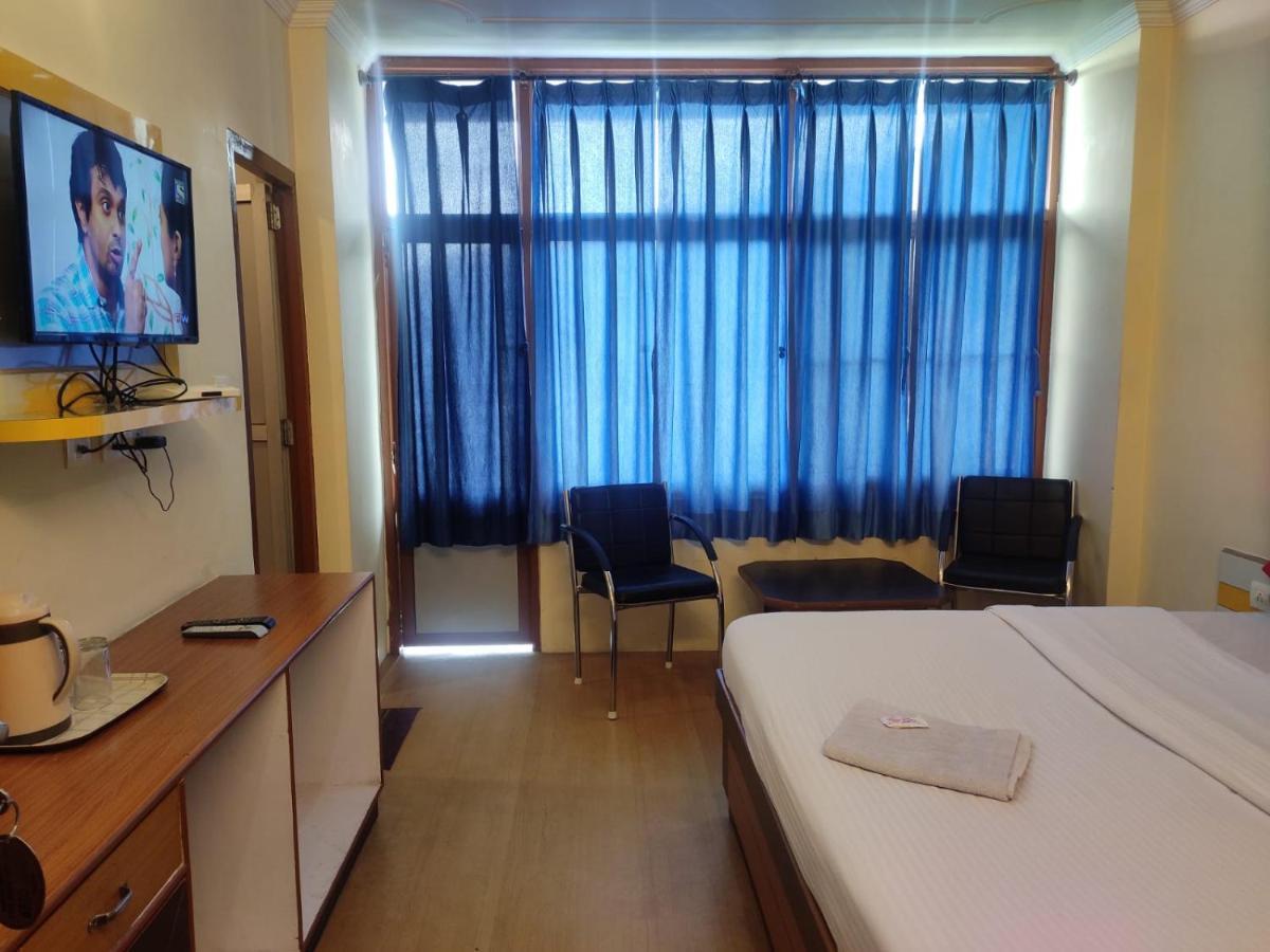 Hotel Amandeep Νταραμσάλα Εξωτερικό φωτογραφία