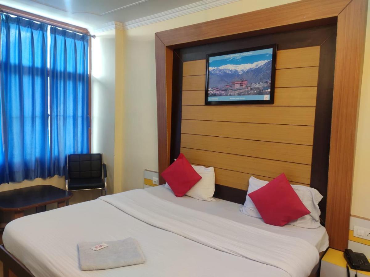 Hotel Amandeep Νταραμσάλα Εξωτερικό φωτογραφία